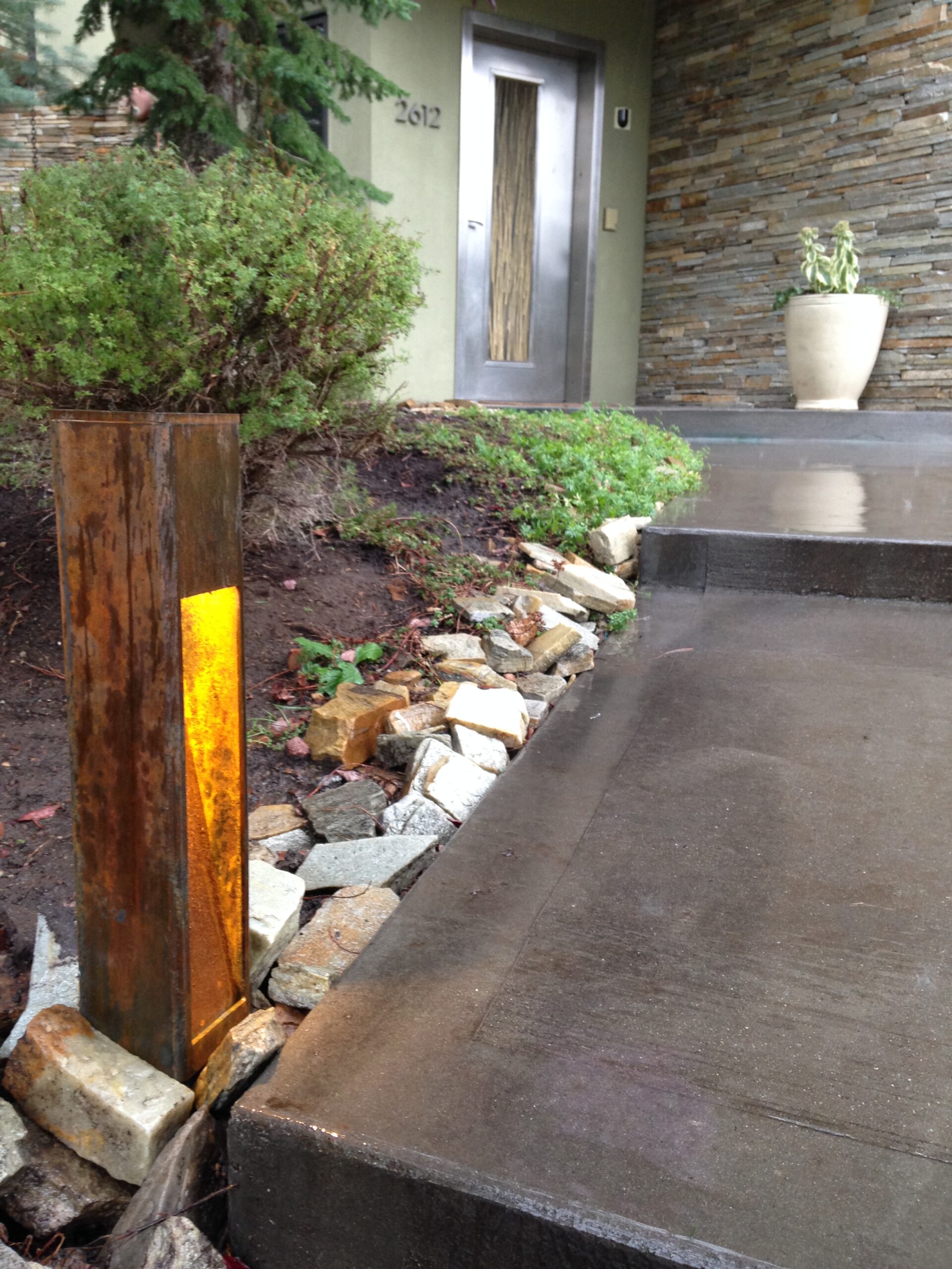 Sidewinder Front Sidewalk